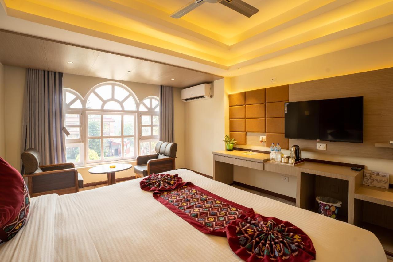 Avocado Orchid Resort Hetauda Extérieur photo