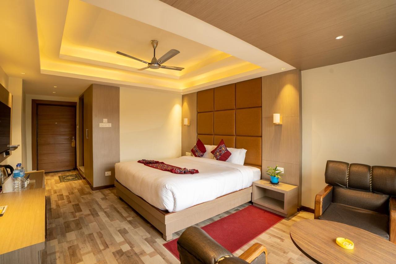 Avocado Orchid Resort Hetauda Extérieur photo