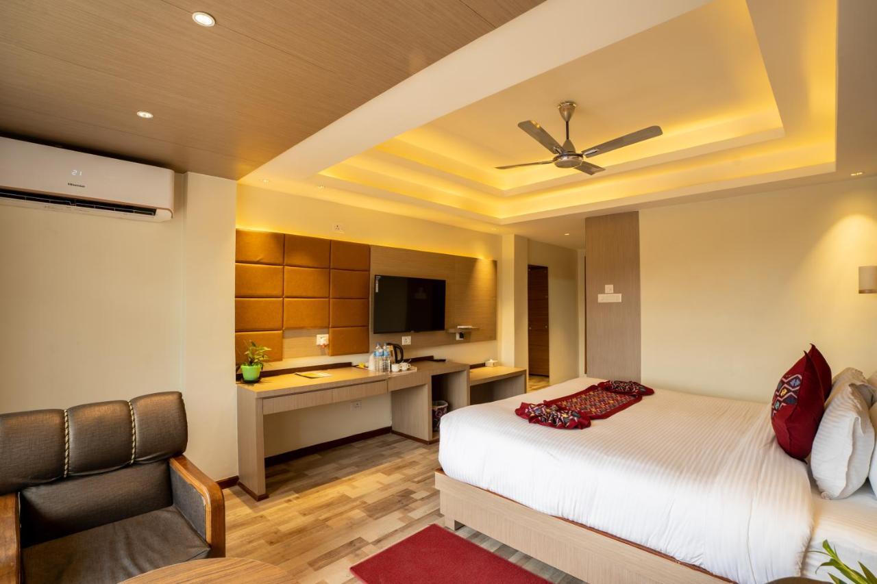 Avocado Orchid Resort Hetauda Extérieur photo